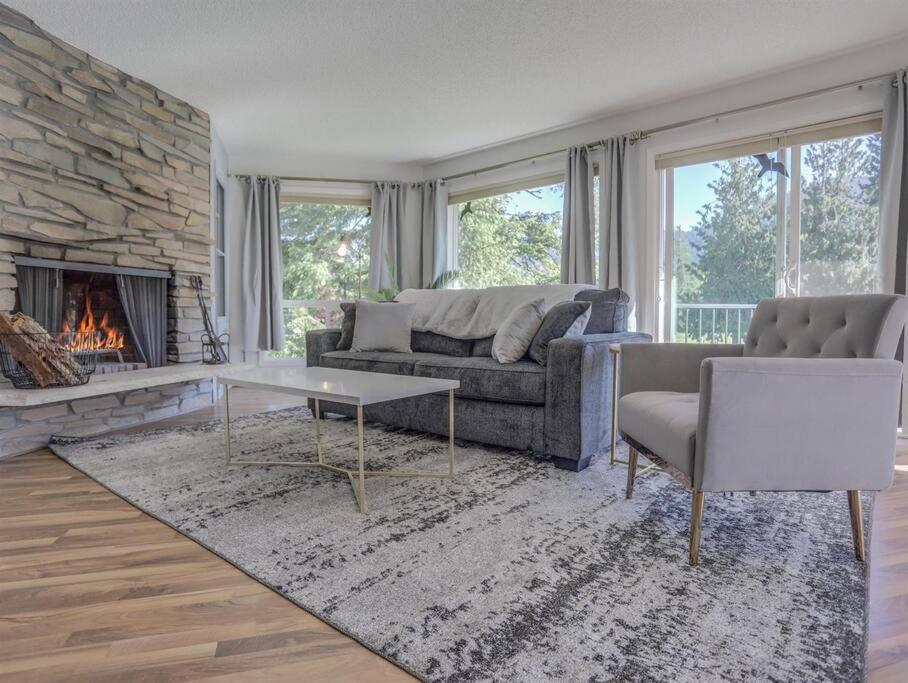 Ski-mount Hood Charm-welches,golf And Condo,w&d, Wifi,near Woods,hiking,fishing Apartment Mount Hood Village