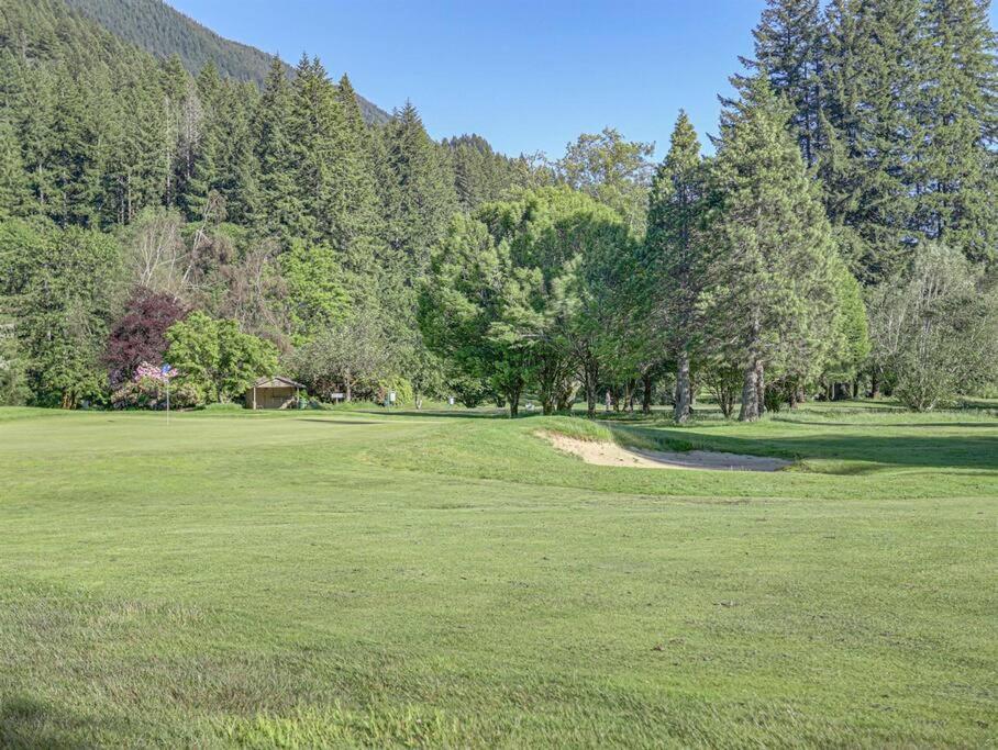Ski-mount Hood Charm-welches,golf And Condo,w&d, Wifi,near Woods,hiking,fishing Apartment *
